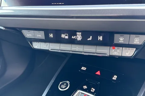  Audi Q4 e-tron 40 Black Edition Auto 5dr 82kWh Thumbnail #22