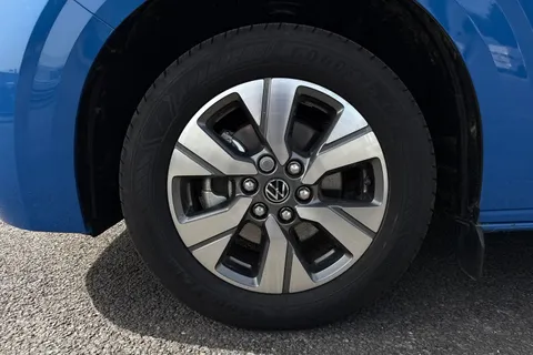 KM75XPF Volkswagen E-Transporter 160kW 65kWh Commerce Pro Kombi Van Auto Thumbnail #14