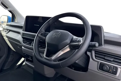 KM75XPF Volkswagen E-Transporter 160kW 65kWh Commerce Pro Kombi Van Auto Thumbnail #15