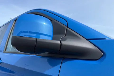 KM75XPF Volkswagen E-Transporter 160kW 65kWh Commerce Pro Kombi Van Auto Thumbnail #26