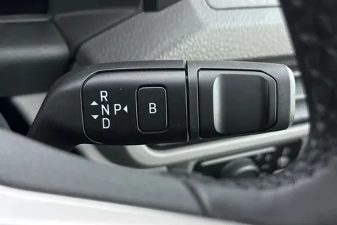 KM75XPF Volkswagen E-Transporter 160kW 65kWh Commerce Pro Kombi Van Auto Thumbnail #40