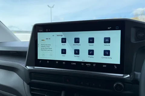 KM75XPF Volkswagen E-Transporter 160kW 65kWh Commerce Pro Kombi Van Auto Thumbnail #49