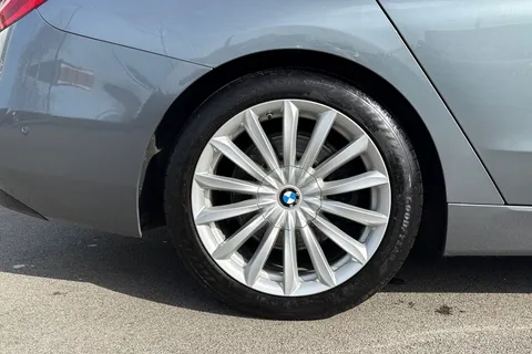 EU18WHT BMW 6 Series Gran Turismo 2.0 630i SE GT Auto Euro 6 (s/s) 5dr Thumbnail #11