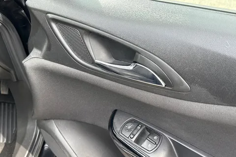 DU18WYH Vauxhall Corsa 1.4i ecoFLEX SRi VX Line Euro 6 5dr Thumbnail #22