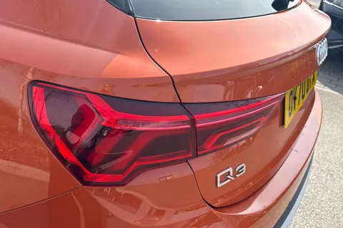 OV70DTX Audi Q3 1.5 TFSI CoD 35 S line Sportback S Tronic Euro 6 (s/s) 5dr Thumbnail #9