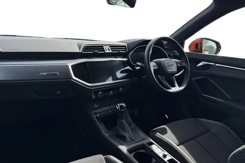 OV70DTX Audi Q3 1.5 TFSI CoD 35 S line Sportback S Tronic Euro 6 (s/s) 5dr Thumbnail #16