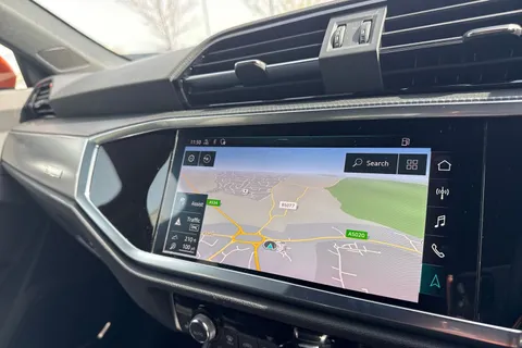 OV70DTX Audi Q3 1.5 TFSI CoD 35 S line Sportback S Tronic Euro 6 (s/s) 5dr Thumbnail #18