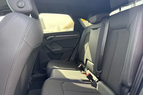 OV70DTX Audi Q3 1.5 TFSI CoD 35 S line Sportback S Tronic Euro 6 (s/s) 5dr Thumbnail #20