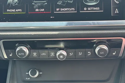 OV70DTX Audi Q3 1.5 TFSI CoD 35 S line Sportback S Tronic Euro 6 (s/s) 5dr Thumbnail #23