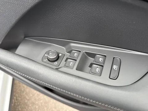  CUPRA Terramar 1.5 eTSI 150 V2 5dr DSG Thumbnail #18