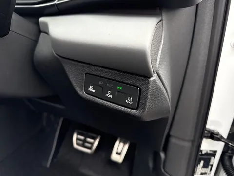  CUPRA Terramar 1.5 eTSI 150 V2 5dr DSG Thumbnail #31