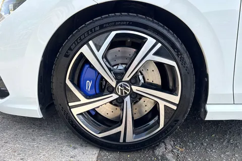 YH71LSU Volkswagen Golf 2.0 TSI R DSG 4Motion Euro 6 (s/s) 5dr Thumbnail #11