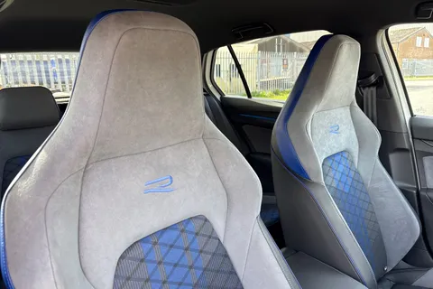 YH71LSU Volkswagen Golf 2.0 TSI R DSG 4Motion Euro 6 (s/s) 5dr Thumbnail #25