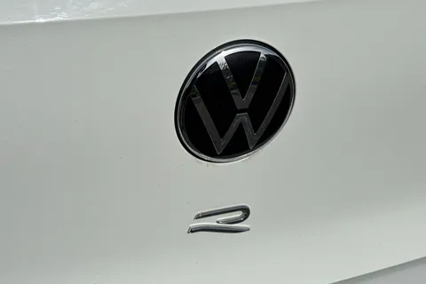 YH71LSU Volkswagen Golf 2.0 TSI R DSG 4Motion Euro 6 (s/s) 5dr Thumbnail #30