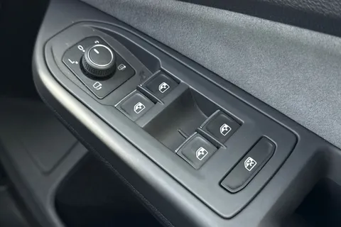 YH71LSU Volkswagen Golf 2.0 TSI R DSG 4Motion Euro 6 (s/s) 5dr Thumbnail #39