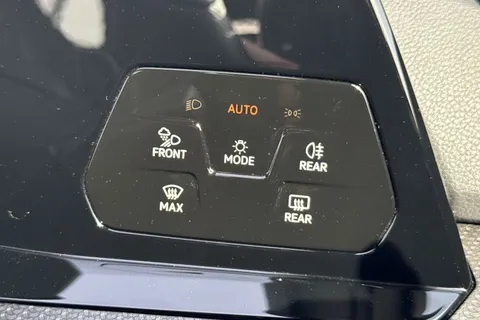 YH71LSU Volkswagen Golf 2.0 TSI R DSG 4Motion Euro 6 (s/s) 5dr Thumbnail #40