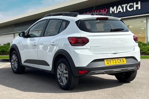 DY73CKA Dacia Sandero Stepway 1.0 TCe Expression CVT Euro 6 (s/s) 5dr Thumbnail #3