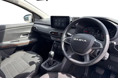 DY73CKA Dacia Sandero Stepway 1.0 TCe Expression CVT Euro 6 (s/s) 5dr Thumbnail #15