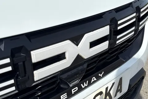 DY73CKA Dacia Sandero Stepway 1.0 TCe Expression CVT Euro 6 (s/s) 5dr Thumbnail #27