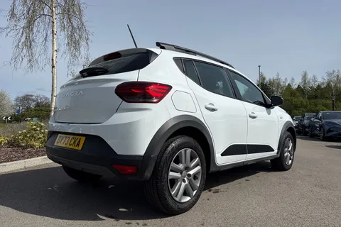 DY73CKA Dacia Sandero Stepway 1.0 TCe Expression CVT Euro 6 (s/s) 5dr Thumbnail #32