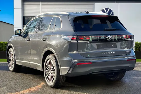 DC25NHU Volkswagen Tiguan 1.5 eTSI 150 Match 5dr DSG Thumbnail #3
