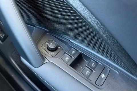 DC25NHU Volkswagen Tiguan 1.5 eTSI 150 Match 5dr DSG Thumbnail #26