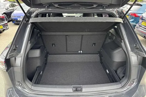 AO25XKU Volkswagen Tiguan 1.5 eTSI 150 R-Line 5dr DSG Thumbnail #10