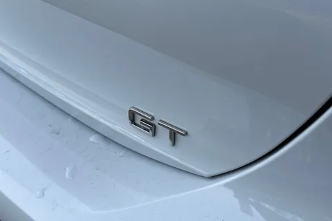 32 of 60 for PEUGEOT 308 1.2 PureTech GT EAT Euro 6 (s/s) 5dr