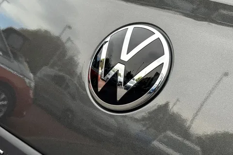 KW75NCJ Volkswagen E-Transporter 286PS 65kWh Commerce Pro Kombi Van Auto Thumbnail #37