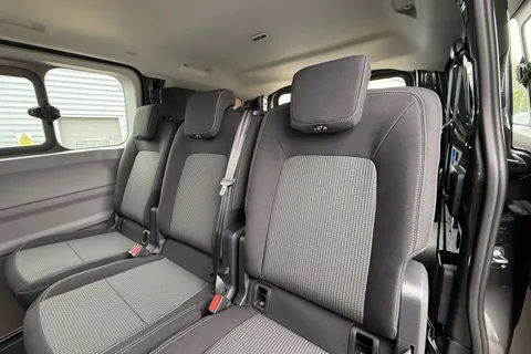 KW75NCJ Volkswagen E-Transporter 286PS 65kWh Commerce Pro Kombi Van Auto Thumbnail #45