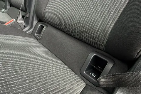 KW75NCJ Volkswagen E-Transporter 286PS 65kWh Commerce Pro Kombi Van Auto Thumbnail #49