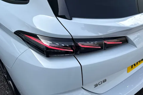 KM25VWR PEUGEOT 308 SW 1.2 HYBRID GT e-DSC6 Euro 6 (s/s) 5dr Thumbnail #8