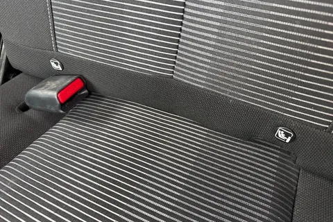 31 of 52 for PEUGEOT 108 1.2 PureTech Allure Top! Euro 6 5dr