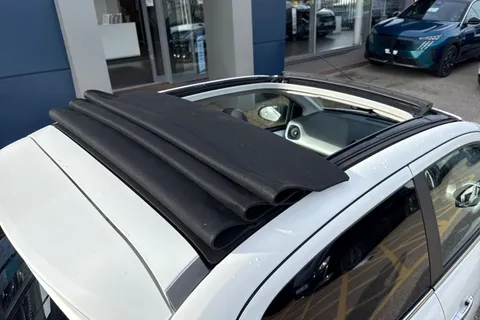 46 of 52 for PEUGEOT 108 1.2 PureTech Allure Top! Euro 6 5dr