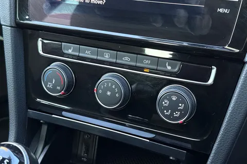 KR68XHK Volkswagen Golf 1.5 TSI EVO R-Line Euro 6 (s/s) 5dr Thumbnail #23