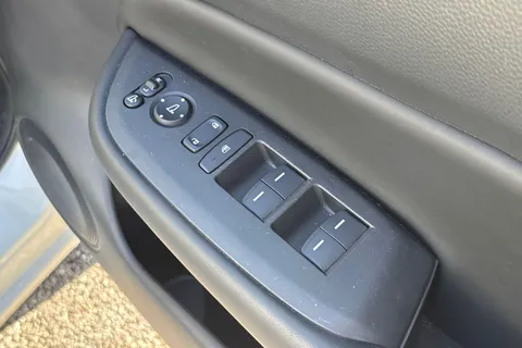 DK23VLS Honda Jazz 1.5 h i-MMD EX eCVT Euro 6 (s/s) 5dr Thumbnail #24