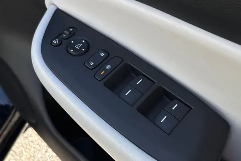 SH72CFL Honda Jazz 1.5 h i-MMD EX eCVT Euro 6 (s/s) 5dr Thumbnail #24