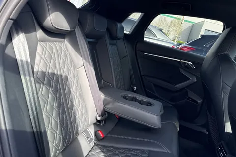 DG75WCZ Audi S3 Black Edition TFSI  333 PS S tronic Thumbnail #43