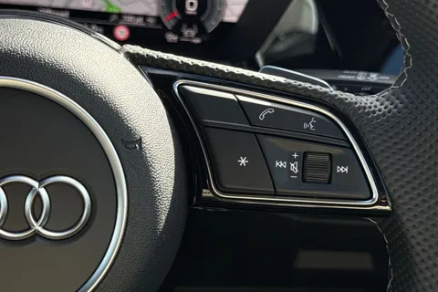 DG75WCZ Audi S3 Black Edition TFSI  333 PS S tronic Thumbnail #50
