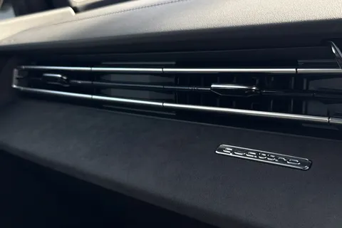 DG75WCZ Audi S3 Black Edition TFSI  333 PS S tronic Thumbnail #59