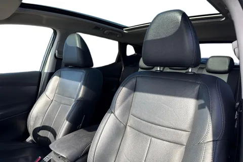 16 of 67 for Nissan Qashqai 1.5 dCi Tekna 2WD Euro 6 (s/s) 5dr