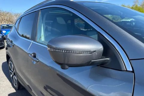 35 of 67 for Nissan Qashqai 1.5 dCi Tekna 2WD Euro 6 (s/s) 5dr