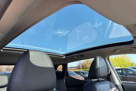 36 of 67 for Nissan Qashqai 1.5 dCi Tekna 2WD Euro 6 (s/s) 5dr