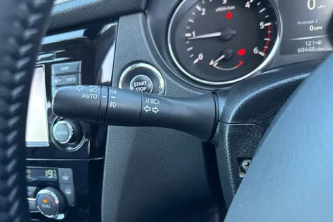 42 of 67 for Nissan Qashqai 1.5 dCi Tekna 2WD Euro 6 (s/s) 5dr