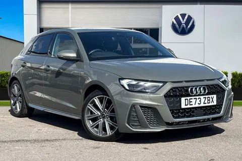 DE73ZBX Audi A1 1.0 TFSI 30 S line Sportback S Tronic Euro 6 (s/s) 5dr Thumbnail #2