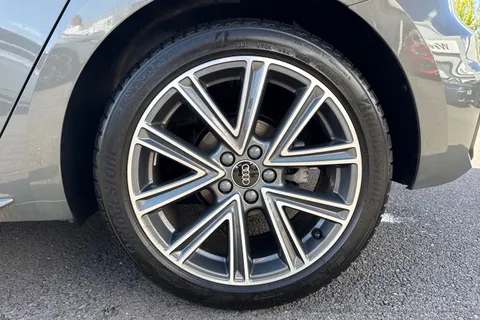 DE73ZBX Audi A1 1.0 TFSI 30 S line Sportback S Tronic Euro 6 (s/s) 5dr Thumbnail #11