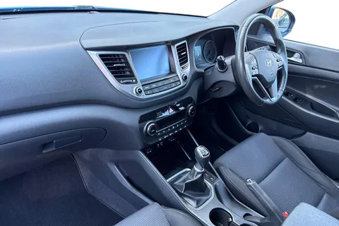 CA67OAS Hyundai Tucson 1.6 GDi Blue Drive SE Nav Euro 6 (s/s) 5dr Thumbnail #16