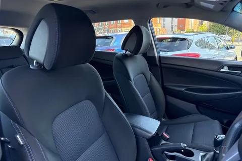 CA67OAS Hyundai Tucson 1.6 GDi Blue Drive SE Nav Euro 6 (s/s) 5dr Thumbnail #25