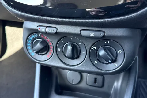 YE17GSV Vauxhall Corsa 1.4i ecoFLEX Limited Edition Euro 6 3dr Thumbnail #23