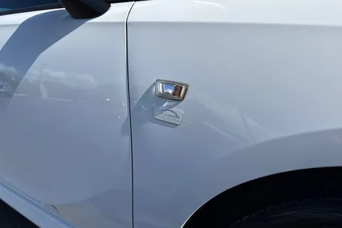 YE17GSV Vauxhall Corsa 1.4i ecoFLEX Limited Edition Euro 6 3dr Thumbnail #39